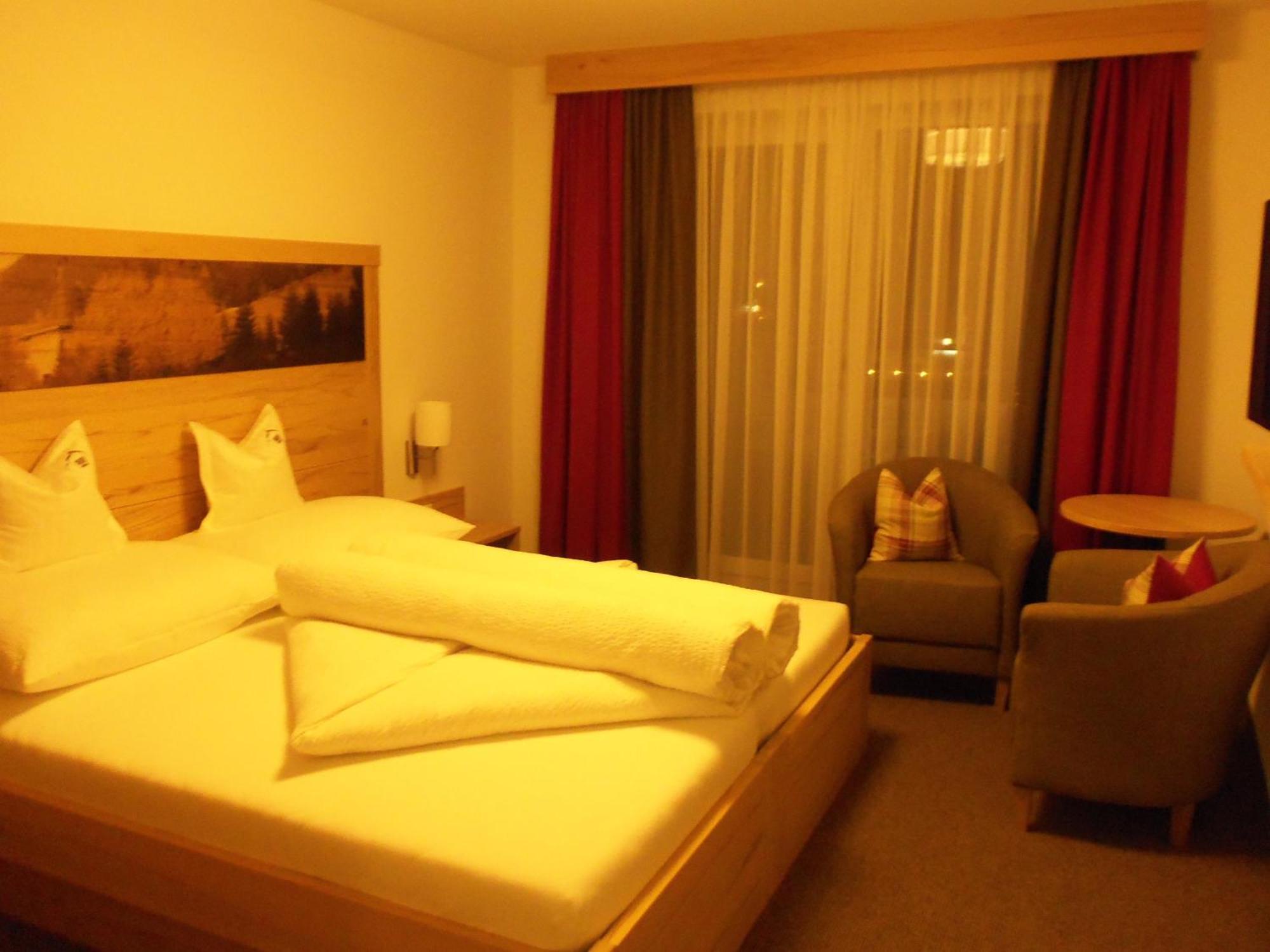 Alpinhotel Monte Superior - Silvretta Card Premium Betrieb Galtuer Ngoại thất bức ảnh