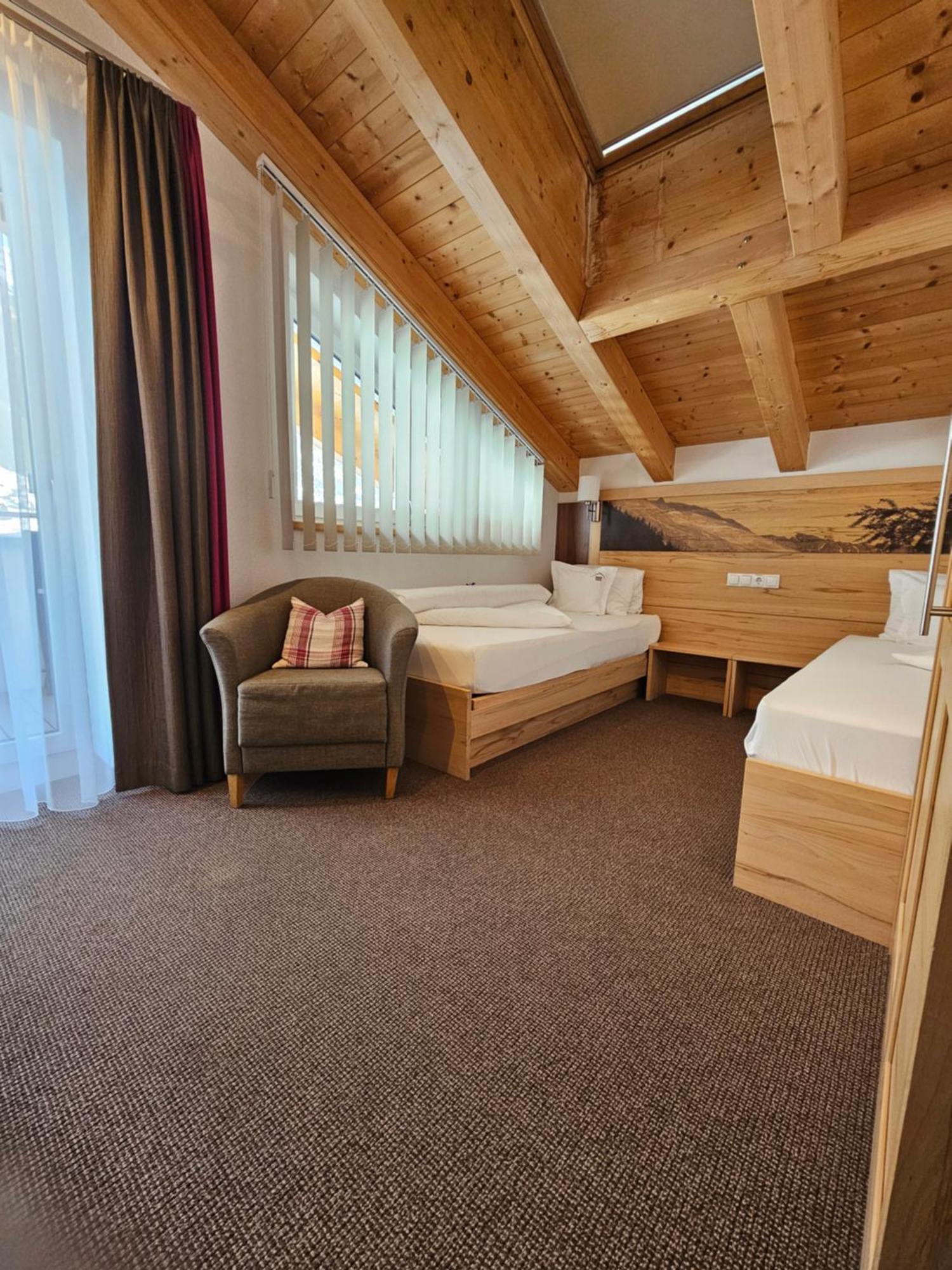 Alpinhotel Monte Superior - Silvretta Card Premium Betrieb Galtuer Ngoại thất bức ảnh