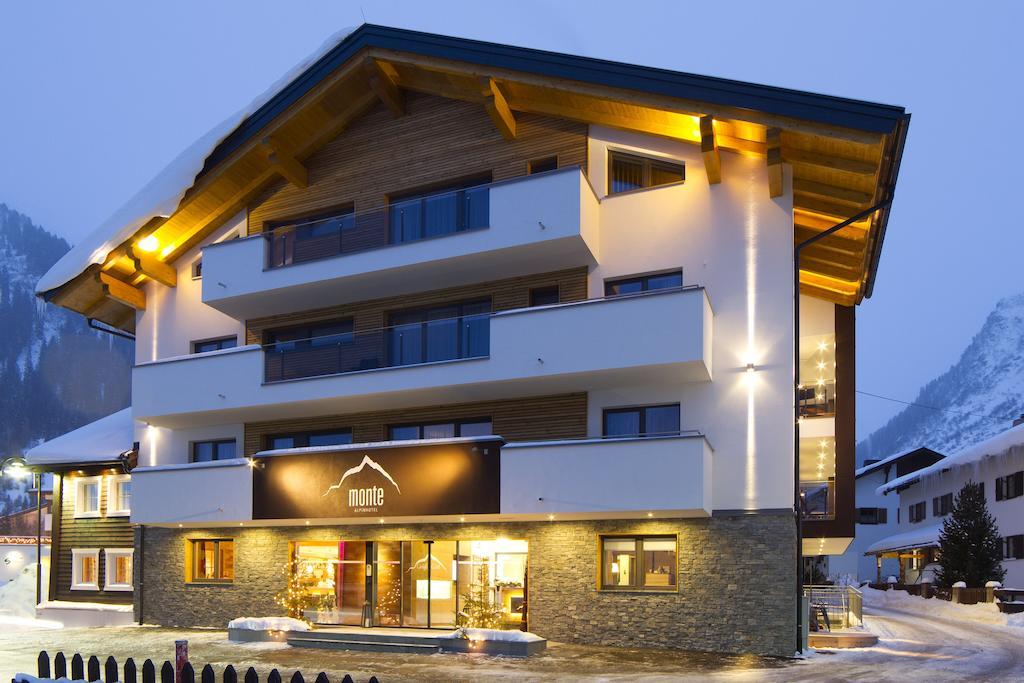 Alpinhotel Monte Superior - Silvretta Card Premium Betrieb Galtuer Ngoại thất bức ảnh
