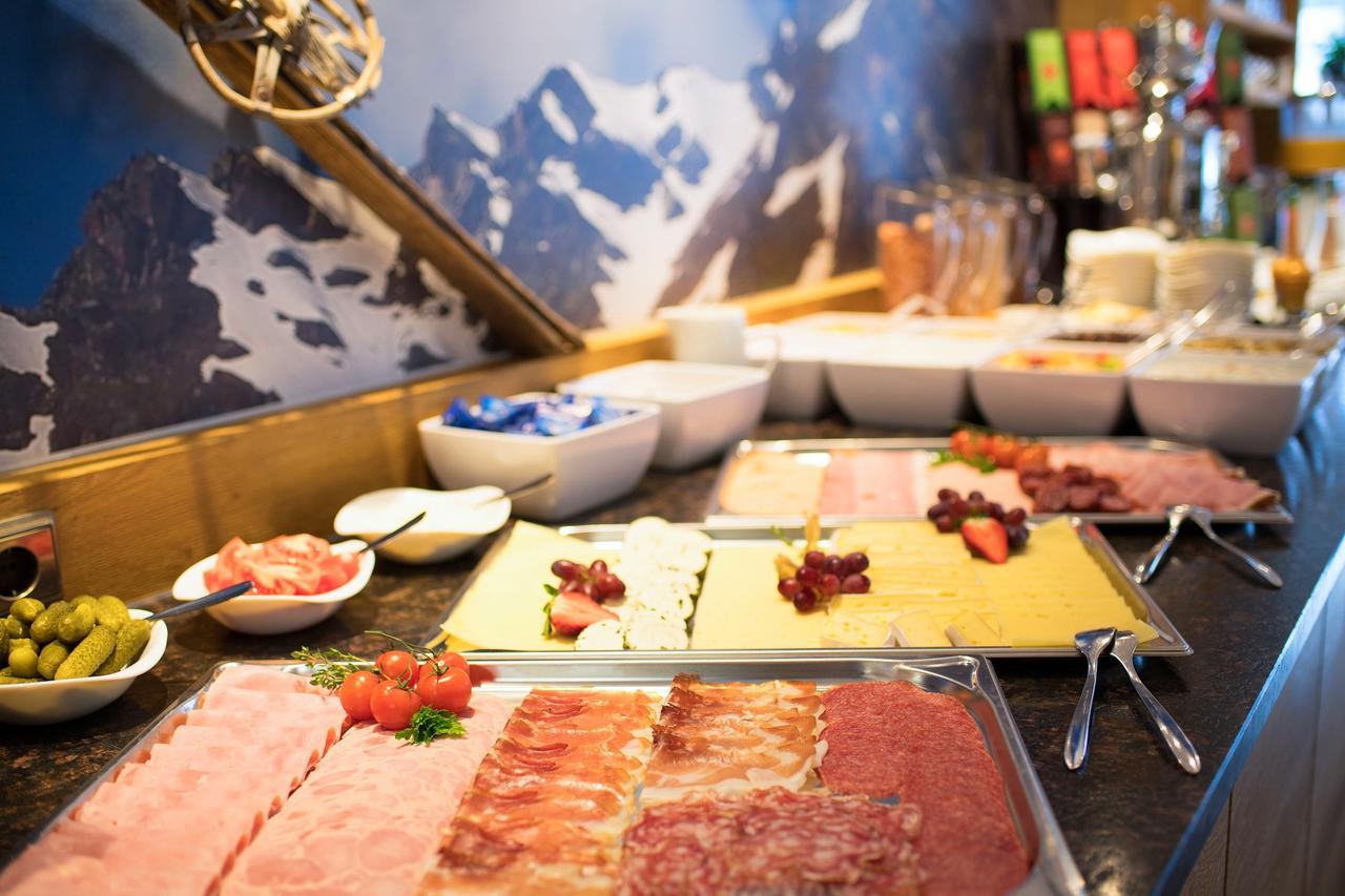 Alpinhotel Monte Superior - Silvretta Card Premium Betrieb Galtuer Ngoại thất bức ảnh